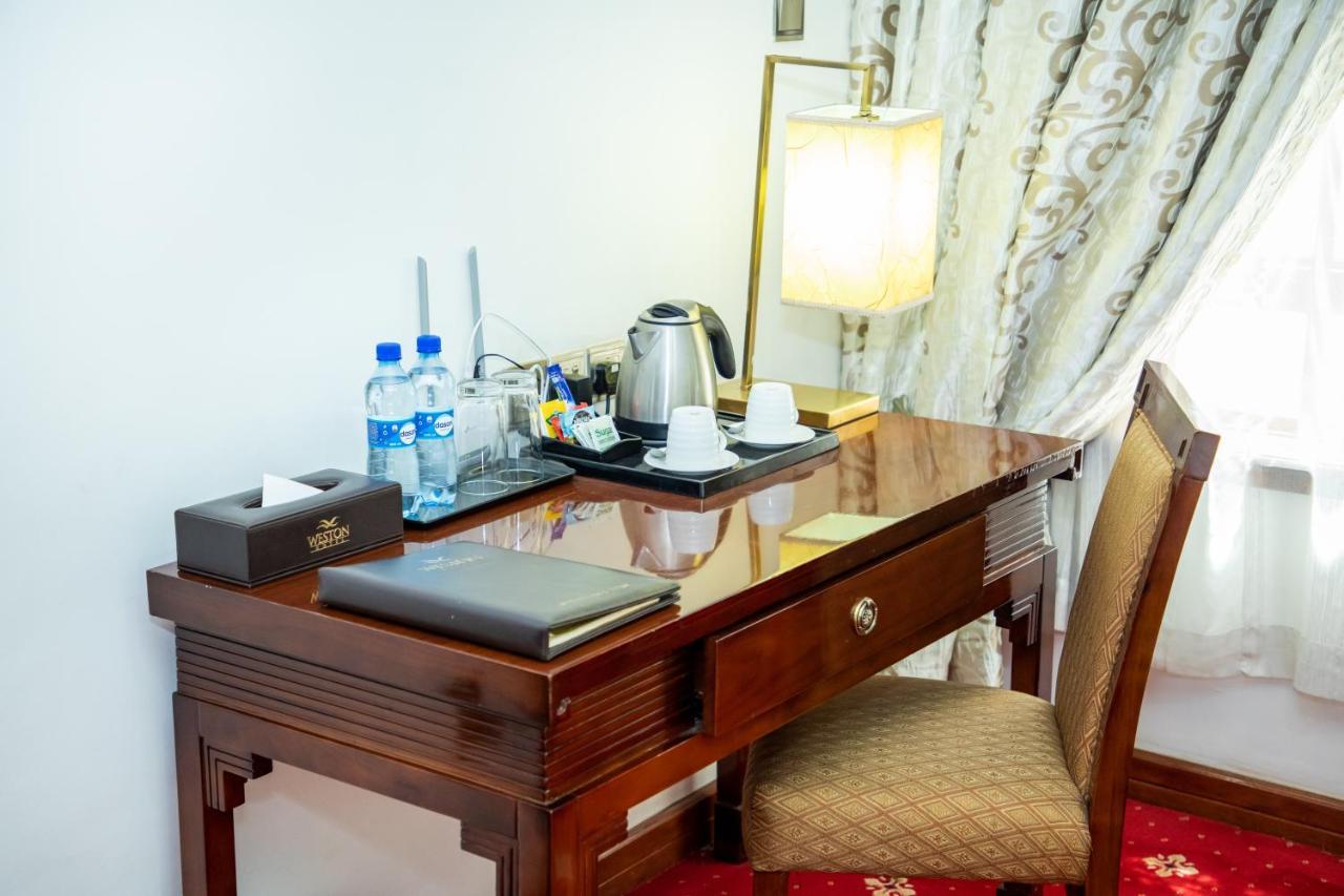 Weston Hotel Найроби Экстерьер фото