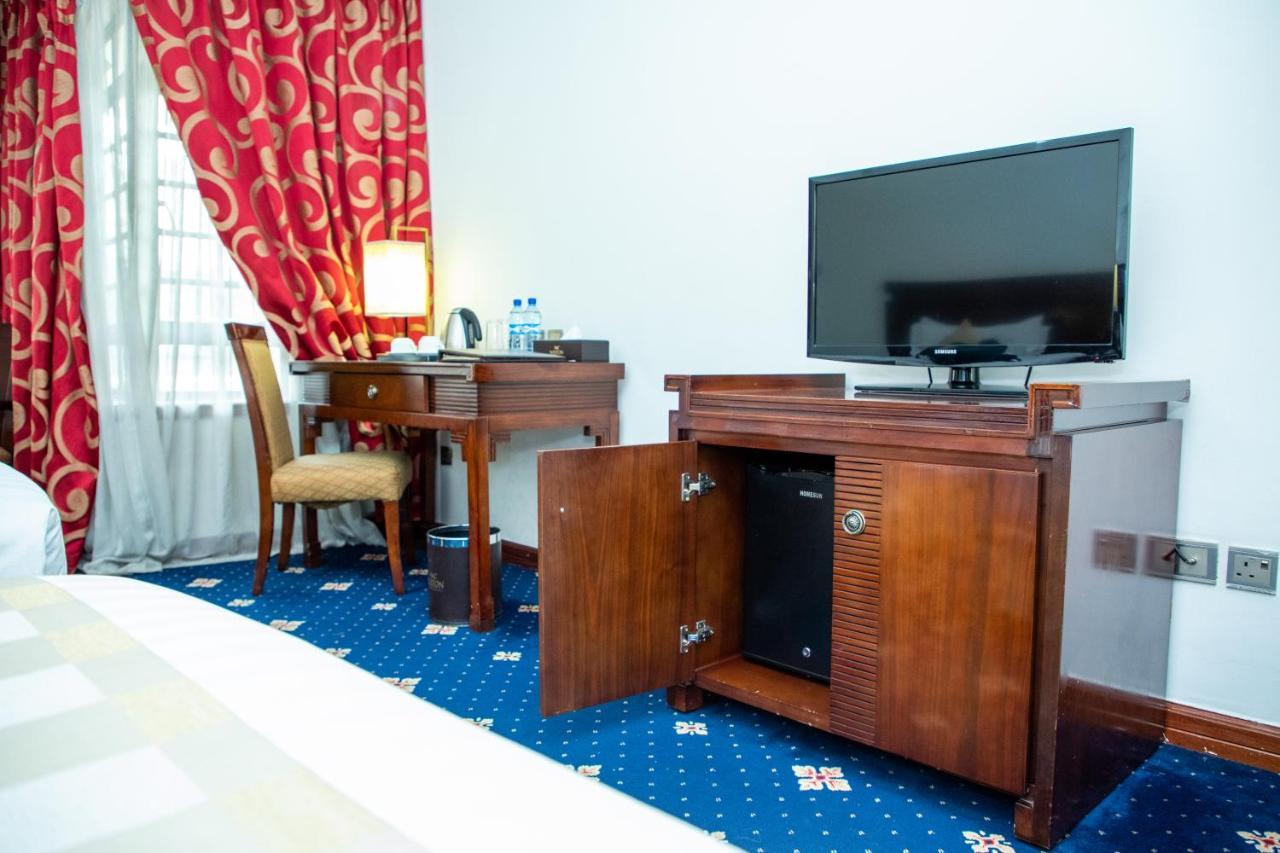 Weston Hotel Найроби Экстерьер фото