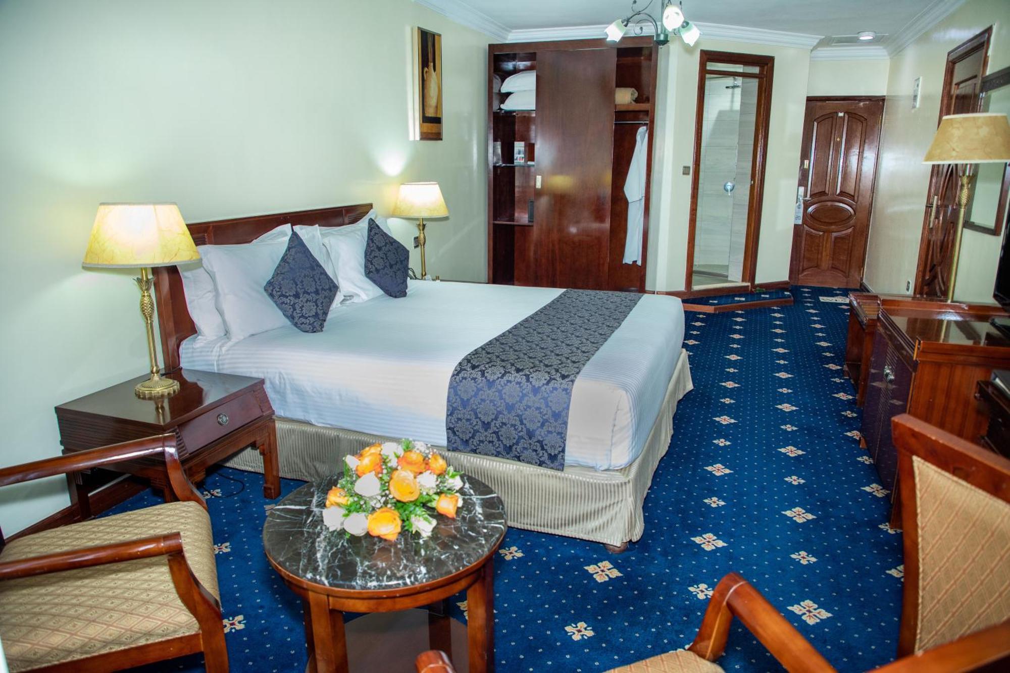 Weston Hotel Найроби Экстерьер фото